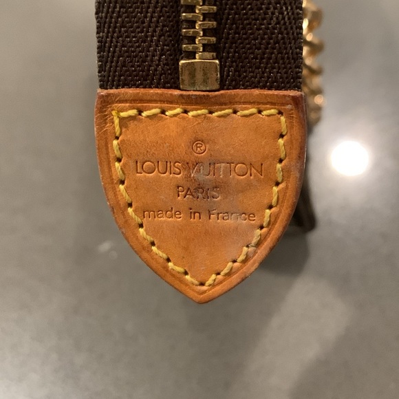 Authentic monogram LV Louis Vuitton Pochette - Picture 3 of 7